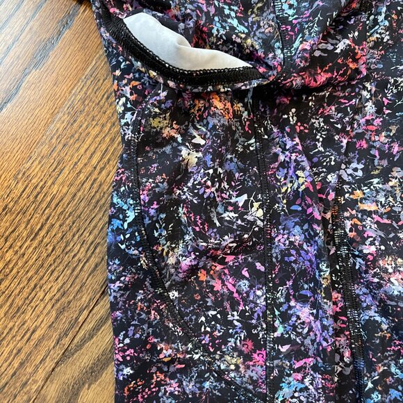 lululemon patterned leggings - Picture 3 of 4